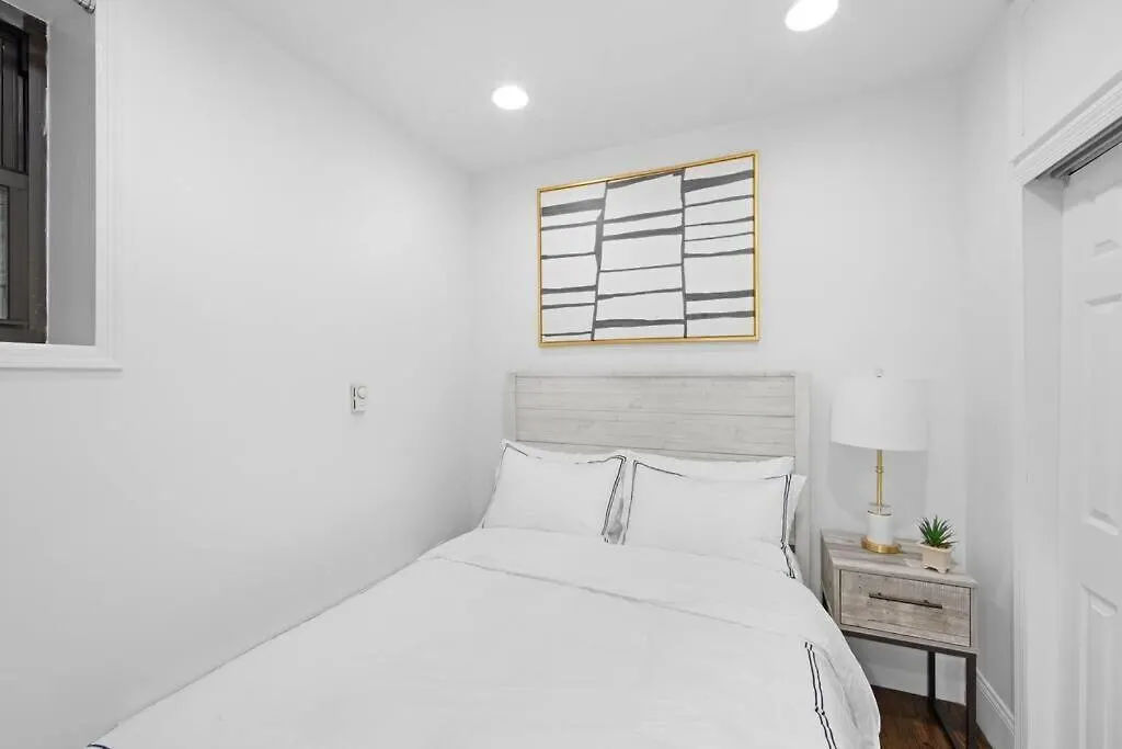 69-4B Modern Lower East Side 1Br Prime Location New York