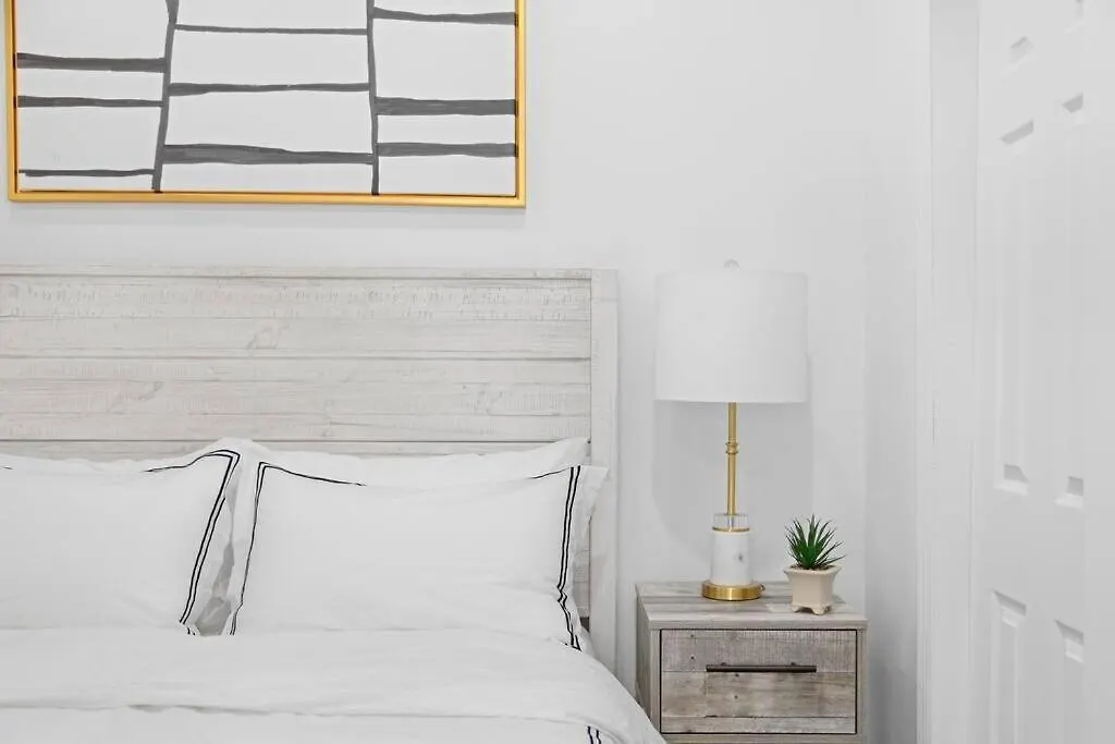 69-4B Modern Lower East Side 1Br Prime Location New York 0*,  United States